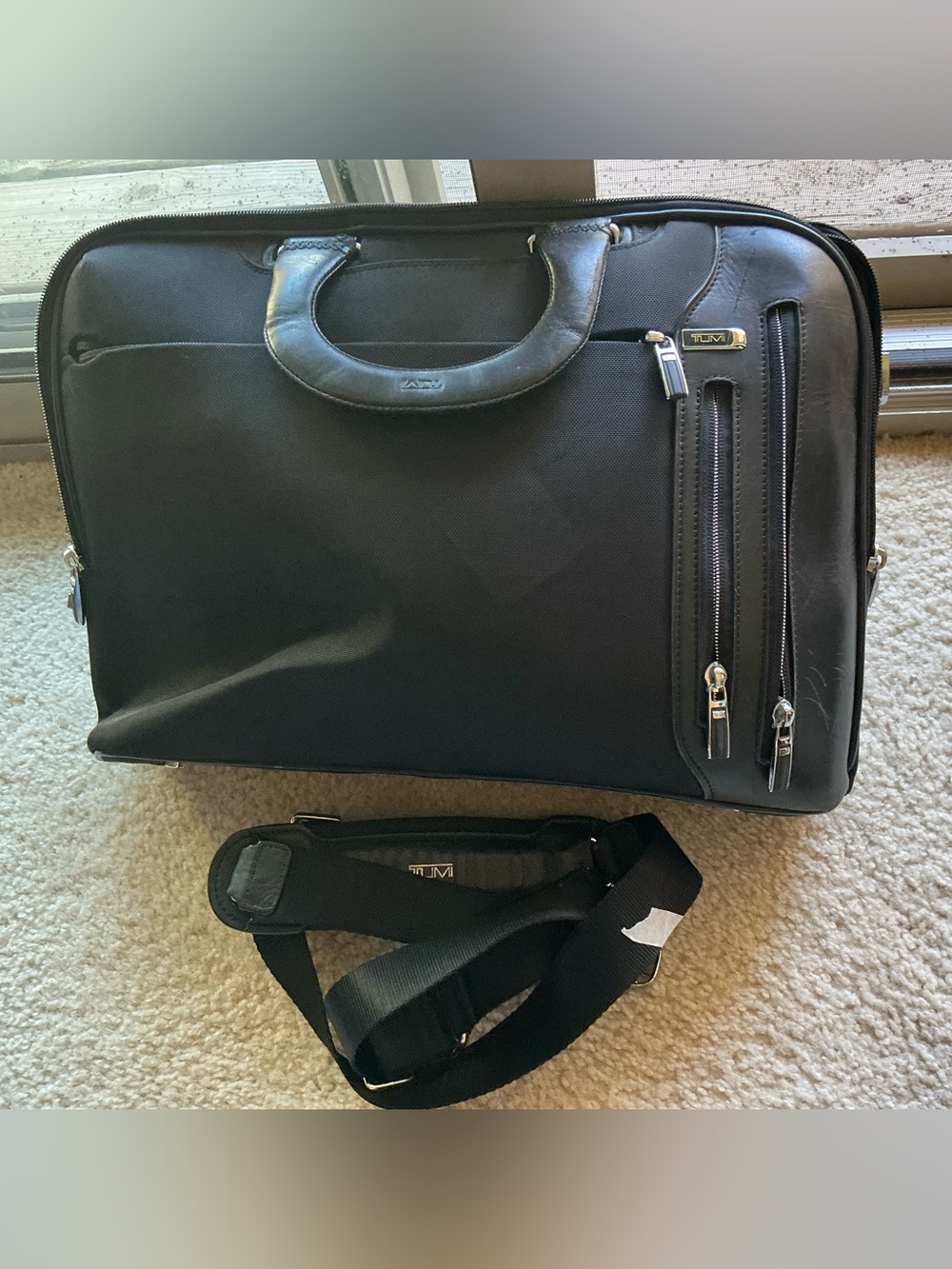 Tumi Black Laptop Briefcase with Detachable Shoulder Strap